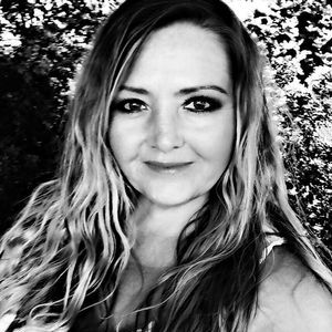 Meet your Posher, Angie